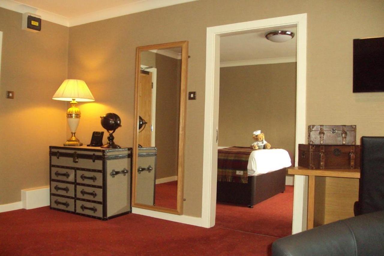 Manchester South Hotel Bagian luar foto